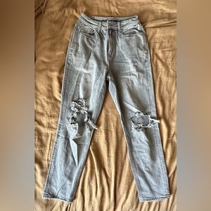 American Eagle Mom Jean
